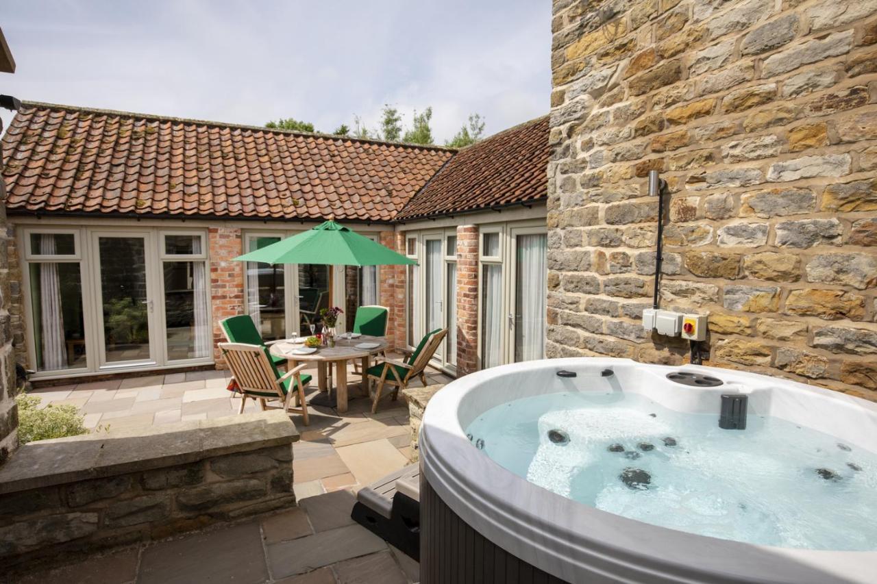Thirley Cotes Farm Cottages 斯卡伯勒 外观 照片