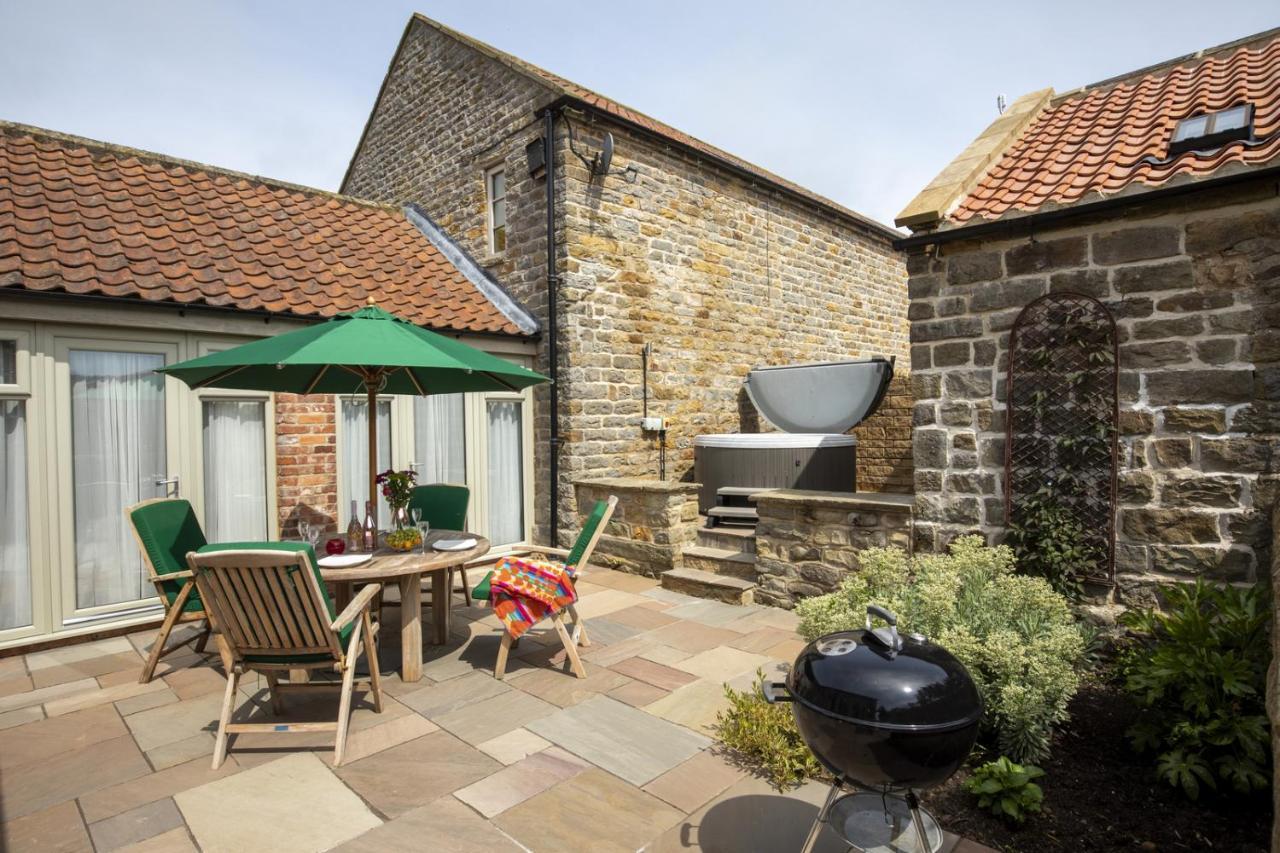 Thirley Cotes Farm Cottages 斯卡伯勒 外观 照片